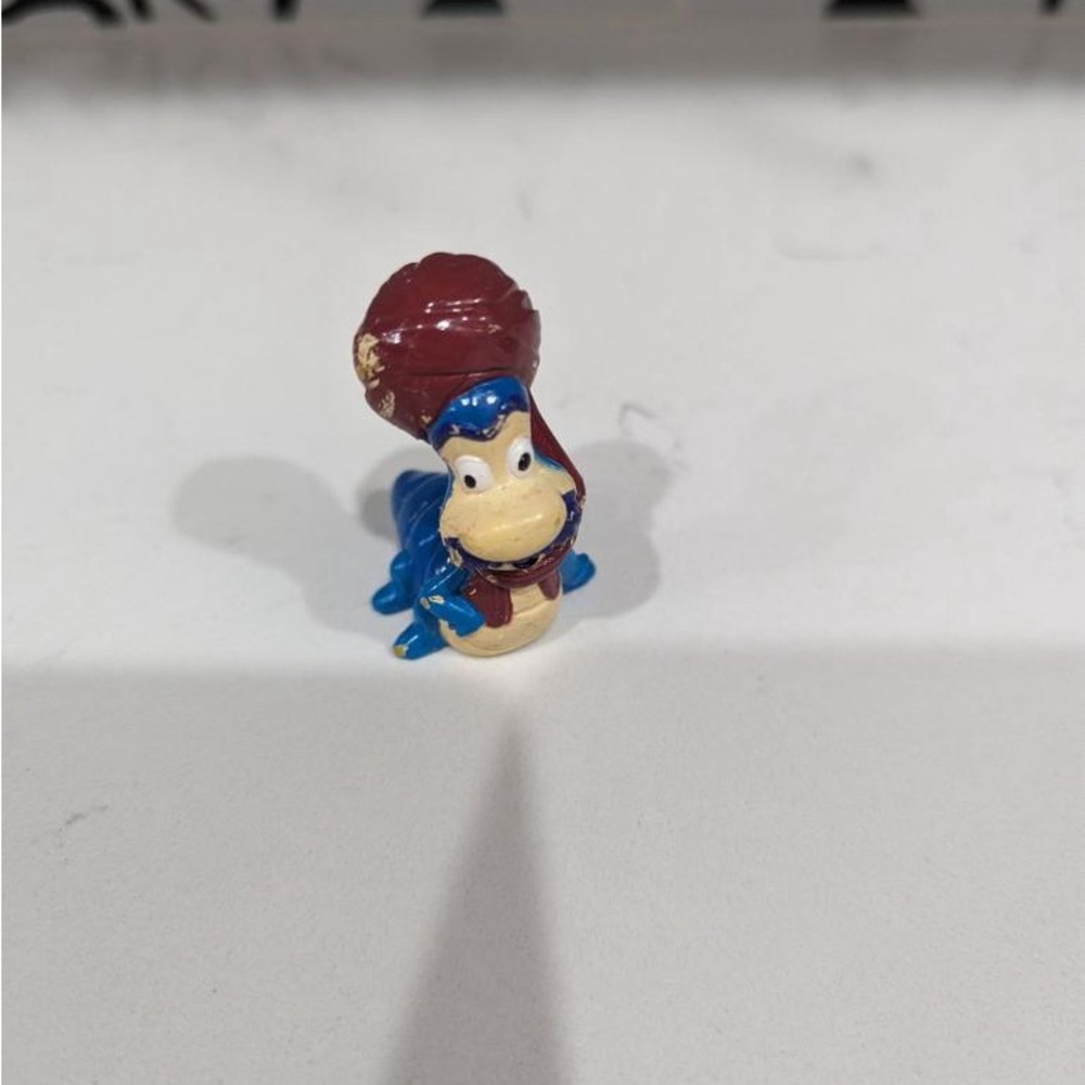2002 Khalil Caterpillar VeggieTales Jonah Movie 2" PVC Plastic Worm Figure RARE!